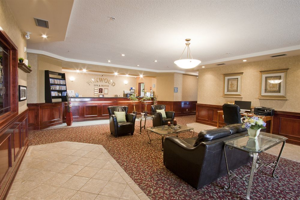 Foxwood Inn & Suites Drayton Valley エクステリア 写真